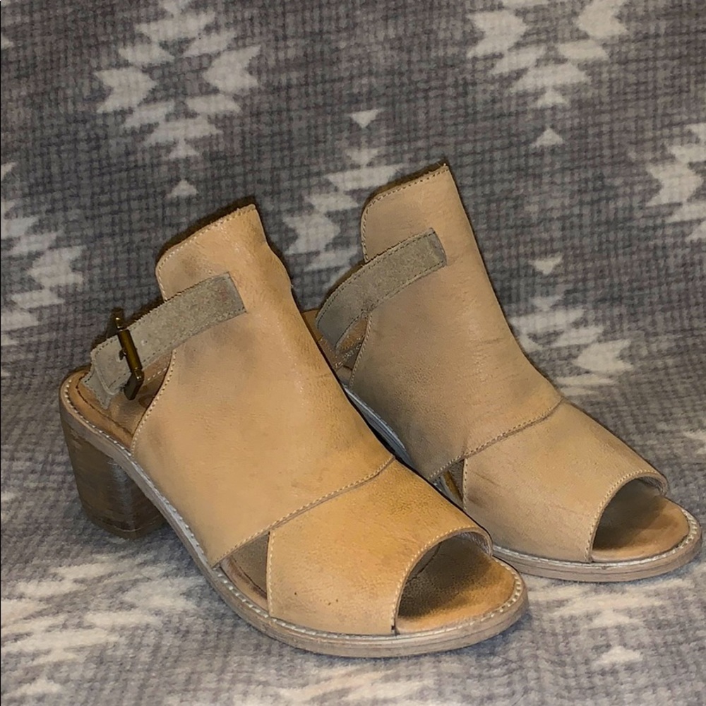 ✨ROAN BY BED STU GENUINE LEATHER PEEP TOE HEEL